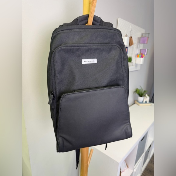 Moleskine Nomad Black Backpack Medium